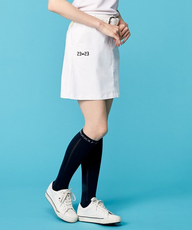 23区GOLF 【WOMEN】【防透/ストレッチ/撥水】スケトラドビーストレッチ モチーフ スカート ホワイト系