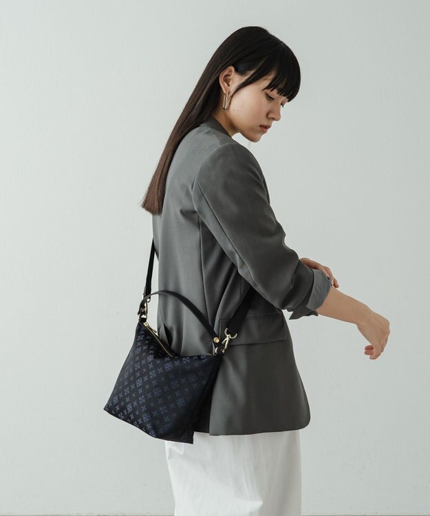 russet シンプルショルダーバッグ (CE-1243) Black/Navy