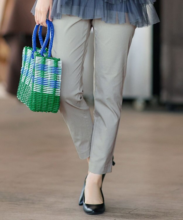 Tiaclasse L 麻混ストレッチテーパードパンツ ライトグレー