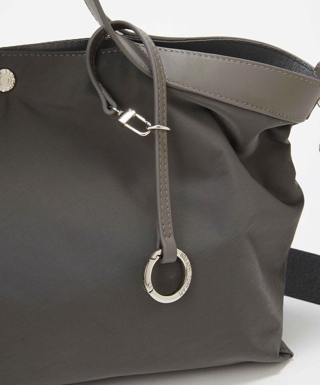 TOPKAPI 【Breath TOPKAPI】MORPH モーフ リンクルナイロン 2way ワイド トートバッグ チャーム付き　軽量 / 撥水 グレー