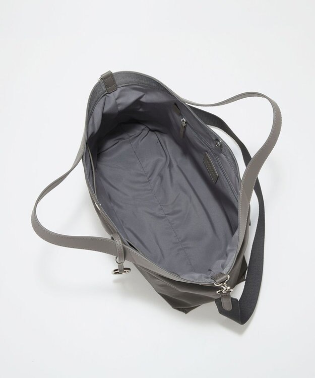 TOPKAPI 【Breath TOPKAPI】MORPH モーフ リンクルナイロン 2way ワイド トートバッグ チャーム付き　軽量 / 撥水 グレー