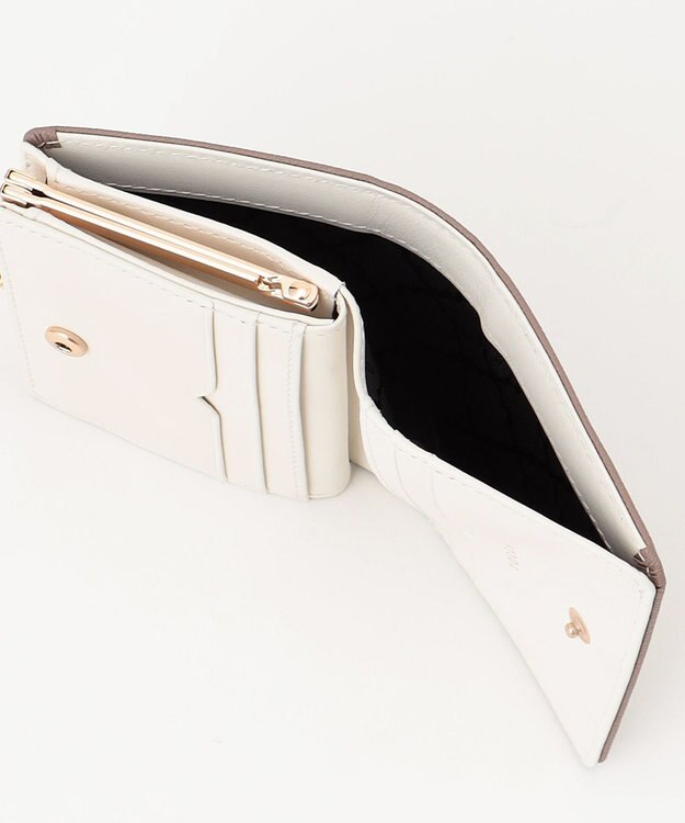 TOCCA 【新色ブルー登場】PEARL KNOT BIFOLDWALLET 財布 ベージュ系