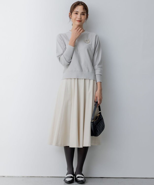 組曲 S 【WEB限定】Vネックドルマンスリーブ ニット ライトグレー系