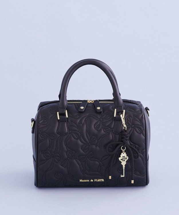 Maison de FLEUR チャーム付きリボンキルティングボストンバッグ Black