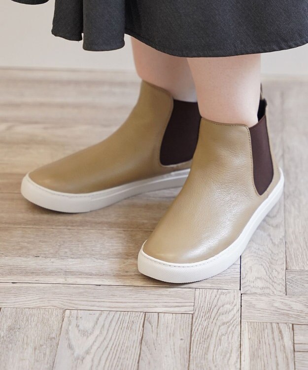 Pointer 本革サイドゴアショートブーツ グレージュ