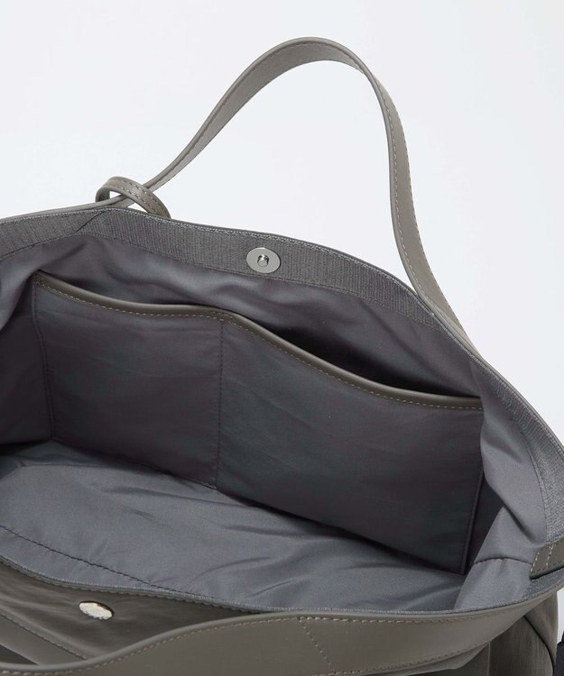 TOPKAPI 【Breath TOPKAPI】MORPH モーフ リンクルナイロン 2way ワイド トートバッグ チャーム付き　軽量 / 撥水 グレー