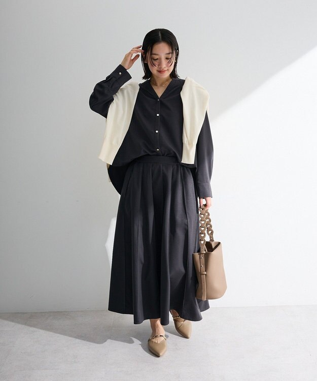 Green Parks ＳＥＴ２点スキッパーブラウス＋プリーツスカート Charcoal Gray