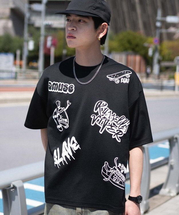 WEGO アクセ付きラフガキグラフィックT（SS） ブラック