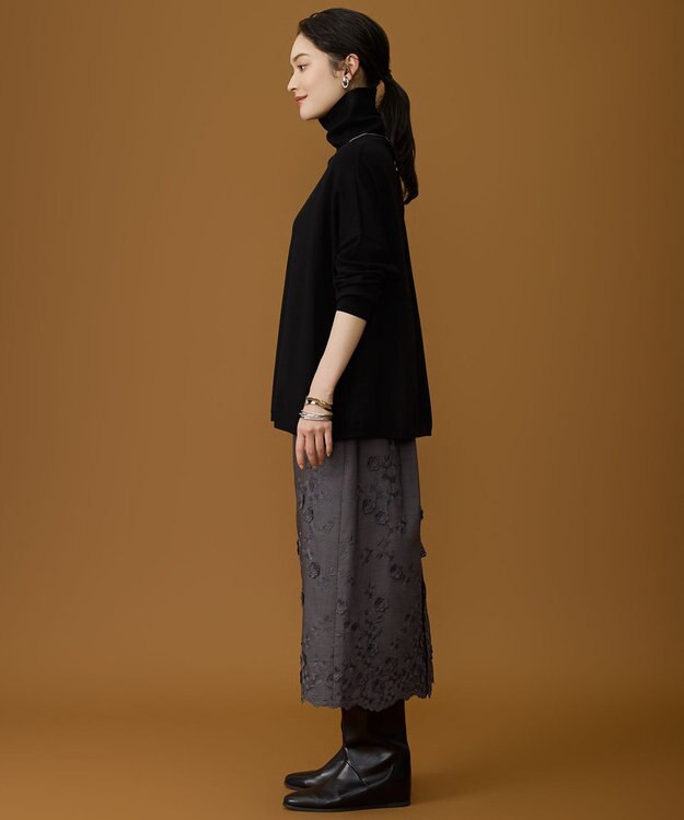 自由区 S ウォームレーヨンストレッチハイネック ニット ブラック