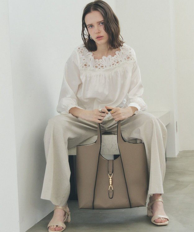 YECCA VECCA 【A4対応】メタルロックトートバッグ Beige