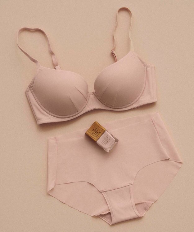 AMPHI 【NAILS INCコラボ】 ノンワイヤーブラ 谷間をメイク 脇高設計 背中をスムージング Aカップあり 【BRAGENIC ブラジェニック スムージングタイプ】 ブラジャー ブラ ワイヤレス BMI245 アンフィ／ワコール ピンク