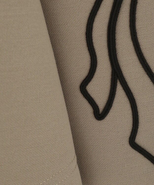 Green Parks ■ESCAR リボンコード刺繍フーディ Mocha