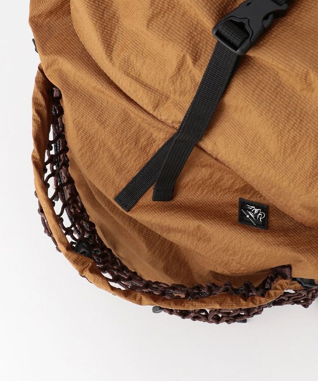 JOSEPH ABBOUD MOUNTAIN リップルサッカー バックパック キャメル系