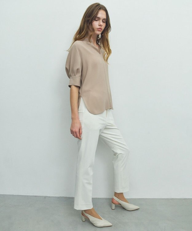 BEIGE， FLEUR / バックサテン プルオーバーブラウス Beige