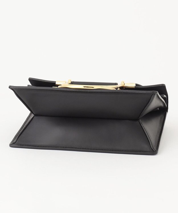 BEIGE， MARY AL TERNA / LEAN Black