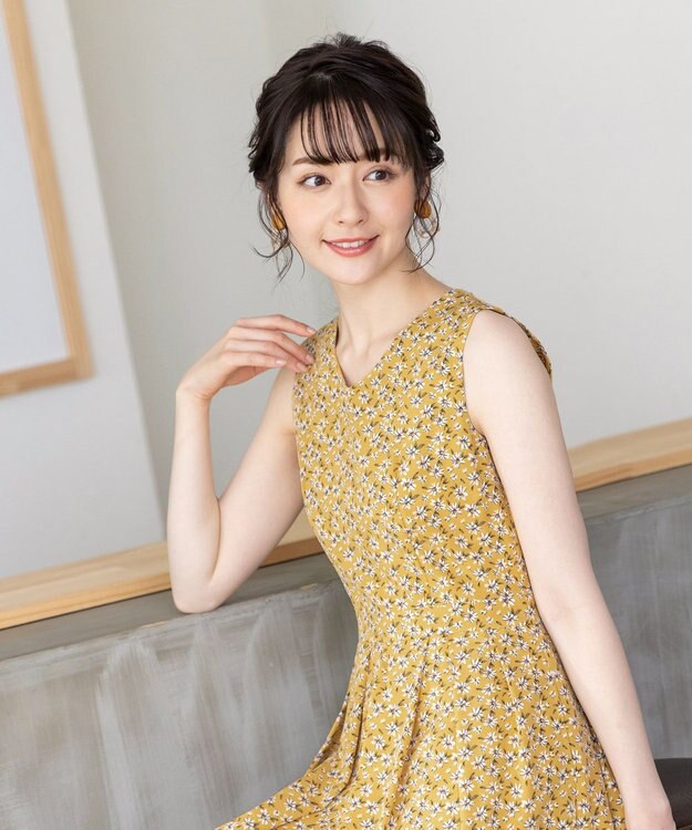 Tiaclasse 【洗える】華やかに着こなせる花柄ワンピース イエロー