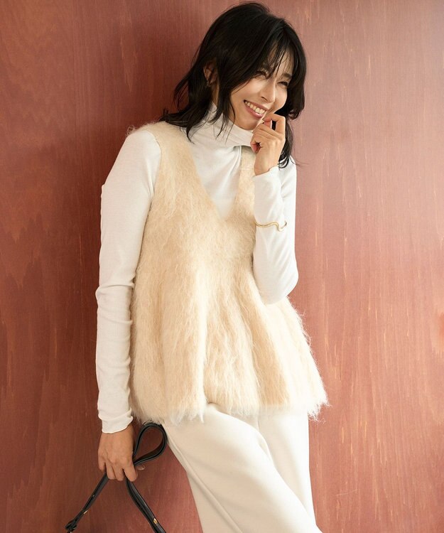 UNFILO 【野呂佳代さん着用】アルパカシャギー ペプラムジレ ベージュ