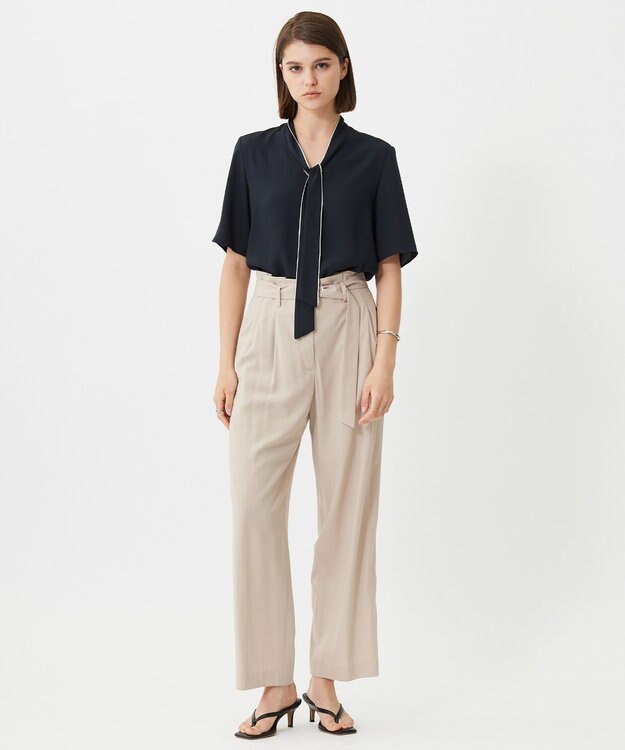 ICB L 【人気のため新色追加・接触冷感・UVケア・洗える】BackSatinAmunzen 5分袖配色ボウタイブラウス ネイビー系