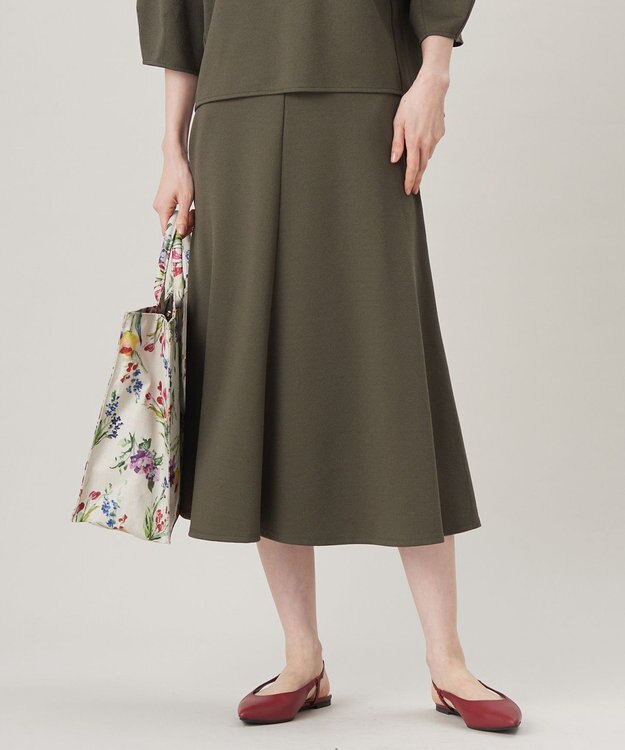 自由区 L 【セットアップ対応・洗える】ブークレダンボールフレア スカート カーキ