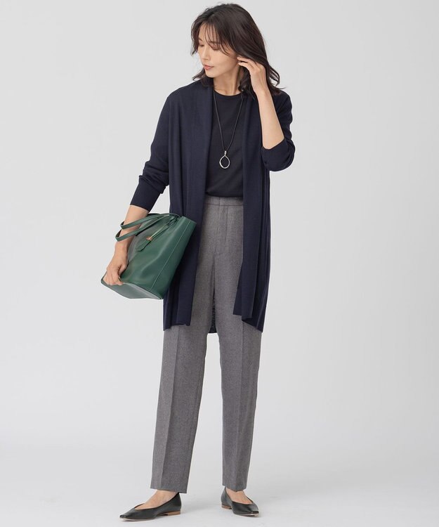 23区 【CLASSY.1月号掲載】ウールミルドストレッチ テーパードパンツ チャコール