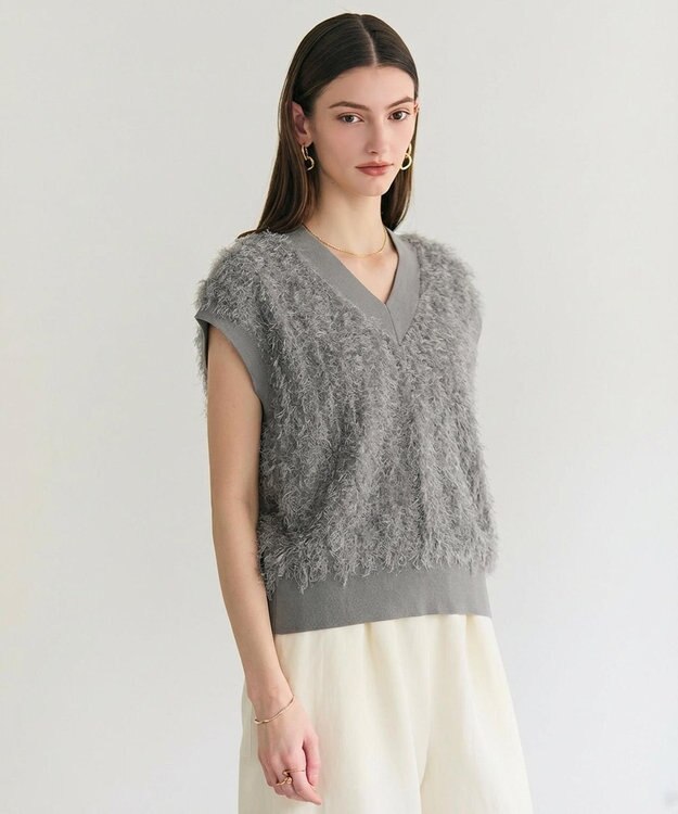 BEIGE， LYCORIS / カットフリンジ Vネックニット Gray