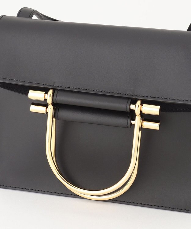 BEIGE， MARY AL TERNA / LEAN Black