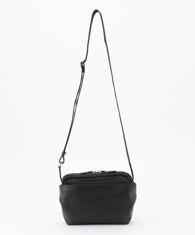 Y'SACCS シルキーリュクスショルダーバッグ ブラック