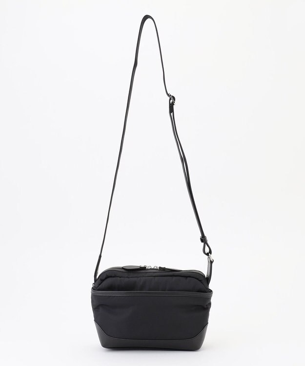 Y'SACCS シルキーリュクスショルダーバッグ ブラック