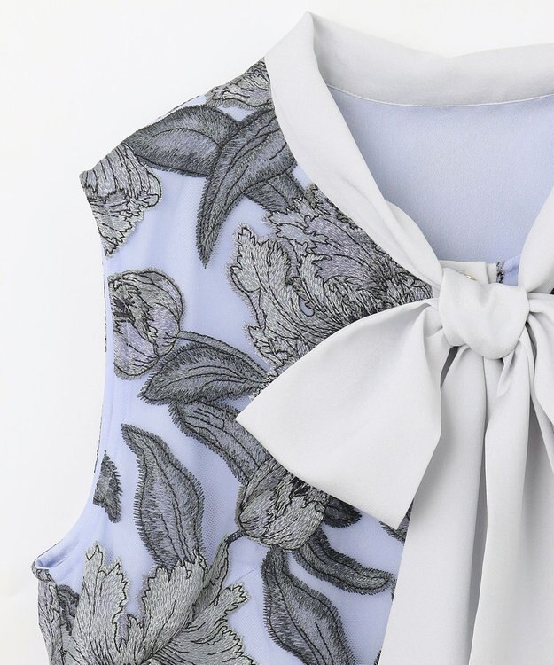 GRACE CONTINENTAL フラワー刺繍ミディドレス サックス