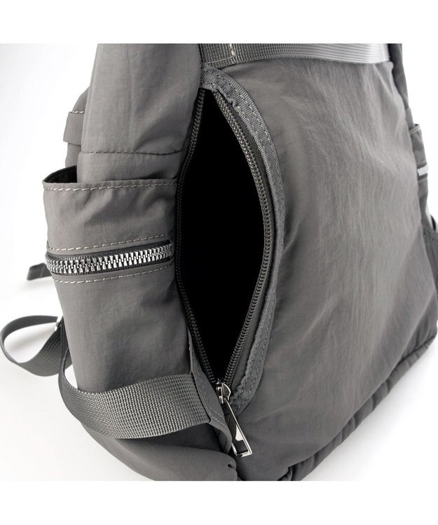 UNBILLION カシュカシュ cachecache / 10ポケットナイロンリュック ダークグレー