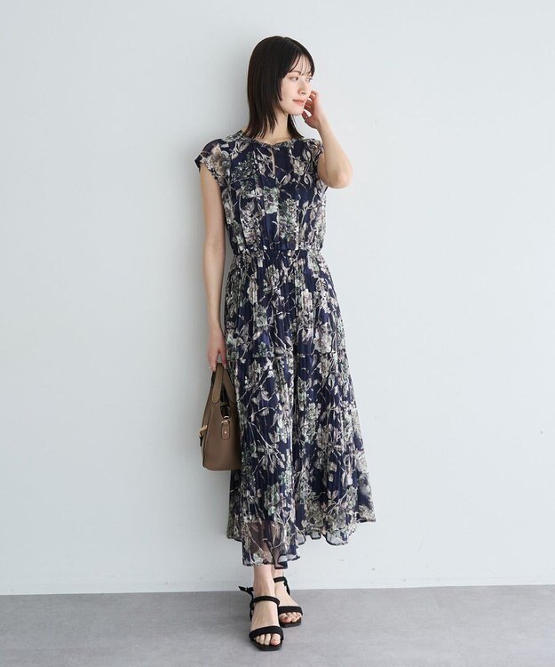 YECCA VECCA 【追加生産】フラワー柄シアープリーツワンピース Navy