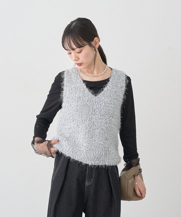 earth music&ecology ポンポンヤーンベスト Light Gray