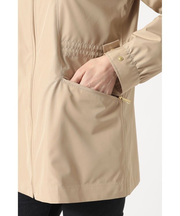 DAKS フーデッドライトタフタブルゾン ベージュ