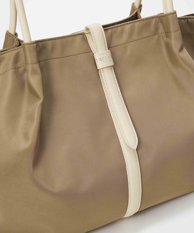 TOPKAPI 【TREASURE TOPKAPI】ナイロン センターベルト トートバッグ　A4 / 軽量 / 肩掛け グレージュ