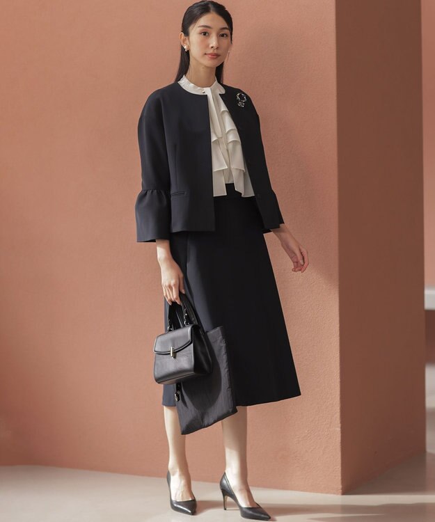 組曲 【KUMIKYOKU NAVY】コンフォータブルドレープ フリルブラウス パールホワイト系