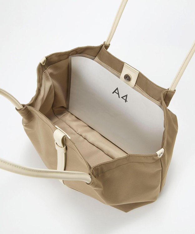 TOPKAPI 【TREASURE TOPKAPI】ナイロン センターベルト トートバッグ　A4 / 軽量 / 肩掛け グレージュ