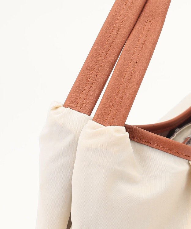 Y'SACCS シワナイロン2WAYトートバッグ Mサイズ アイボリー