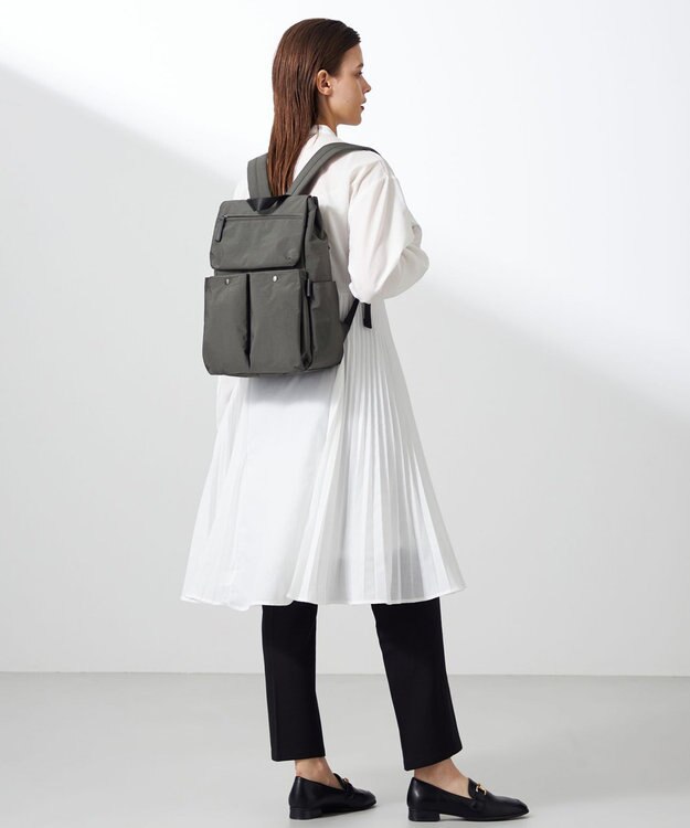 Y'SACCS 【ムック本掲載】クリンクルナイロン　ダブルポケットリュック ダークグレー