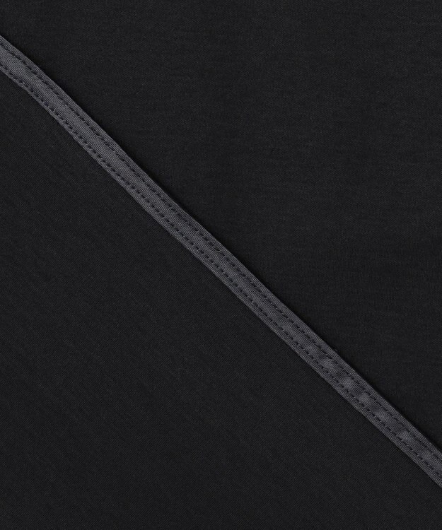 23区 【洗える】ハイネック フォルム ロングTシャツ ブラック系