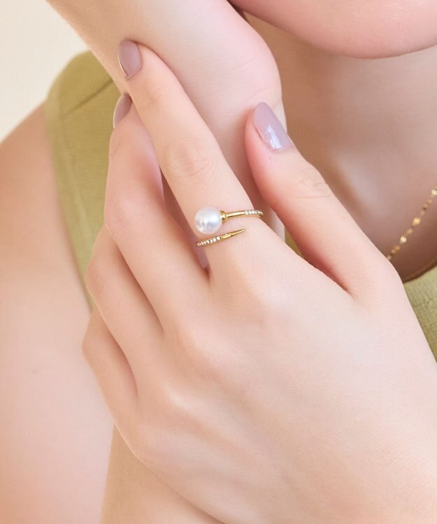 Phoebe 【金属アレルギー対応】ドローラップパールビジューリング　ゴールド