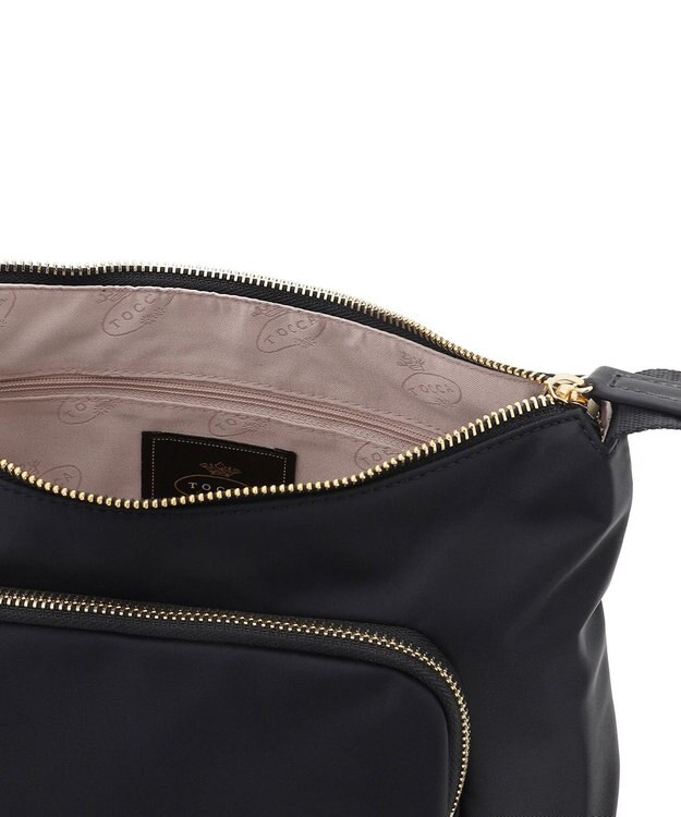 TOCCA 【八木アリサさん着用】OPENING SENSE NYLONBAG ショルダーバッグ ブラック系