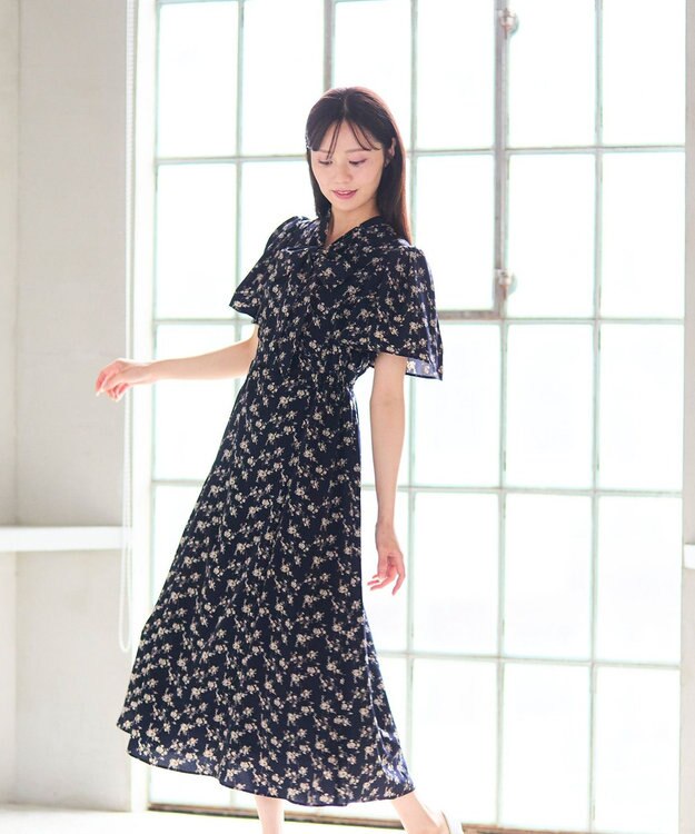 Feroux 【洗える】フラワープリント クラシカル ワンピース ネイビー系1