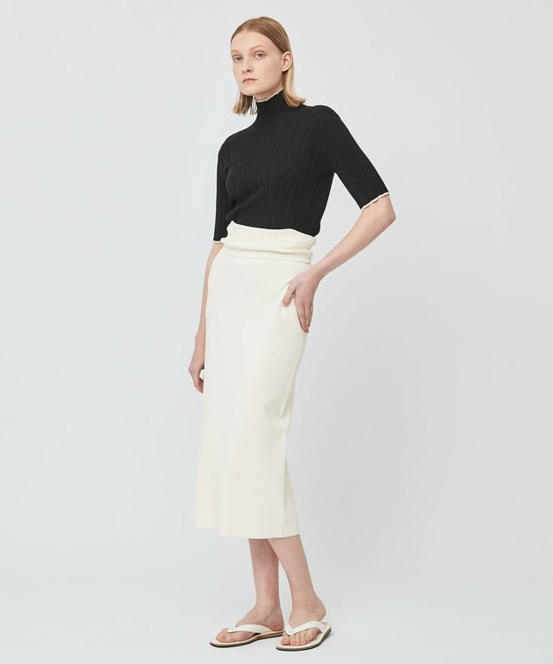 BEIGE， HOLLY / Iラインスカート Ecru