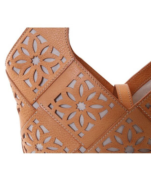 genten サステナブルカットワーク トートバッグ（大） ヌメベージュ