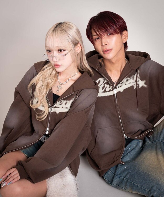 WEGO 【ユニセックス着用ITEM/MLサイズ展開】グラフィックZIPパーカー ブラウン