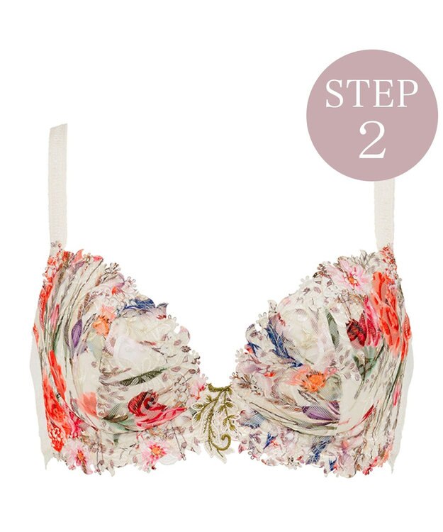 BRADELIS New York 【BRADELIS New York】ナオミステップ２ブラ23S1 バストを寄せて丸い女性らしい谷間をつくる アイボリー