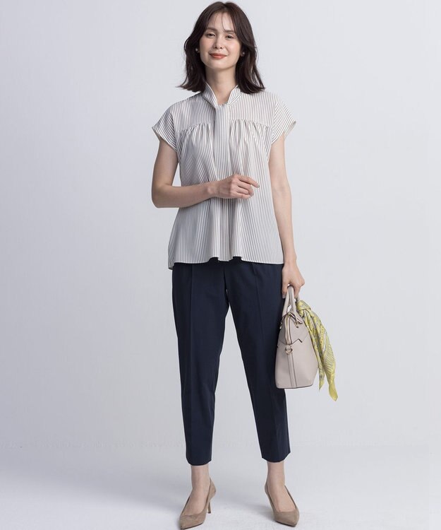 組曲 スーパーライトストレッチテーパード パンツ ネイビー系