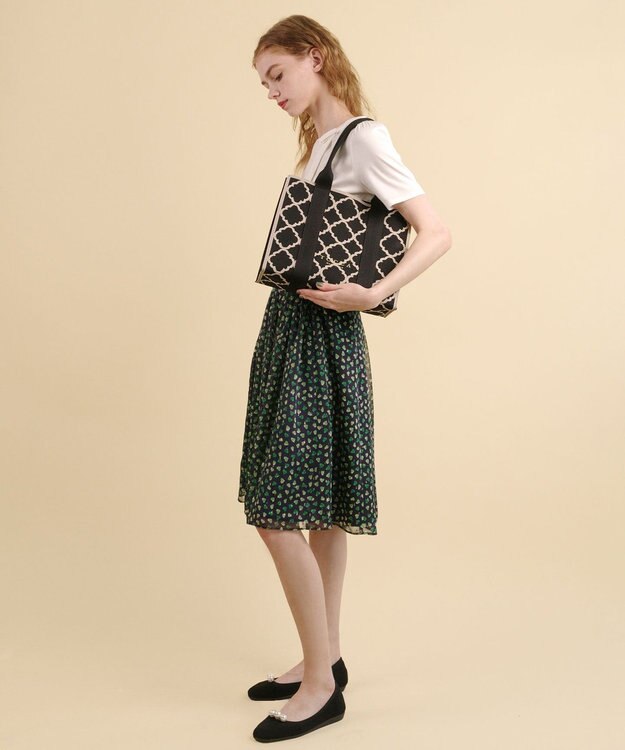 TOCCA 【大人百花掲載】【A4サイズ対応】CHECKER CLOVER KNITBAG ニットバッグ ブラック系