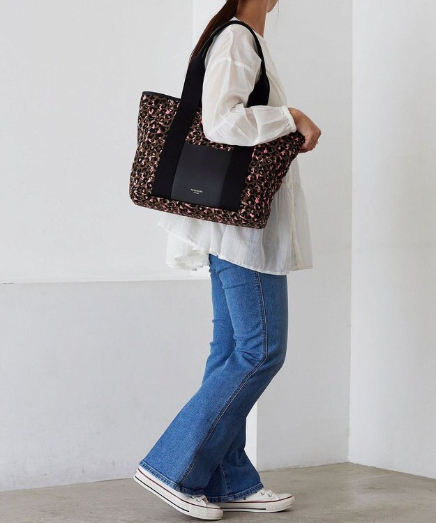 TOPKAPI 【TREASURE TOPKAPI】アニマルジャガード A4 トートバッグ ブラウン