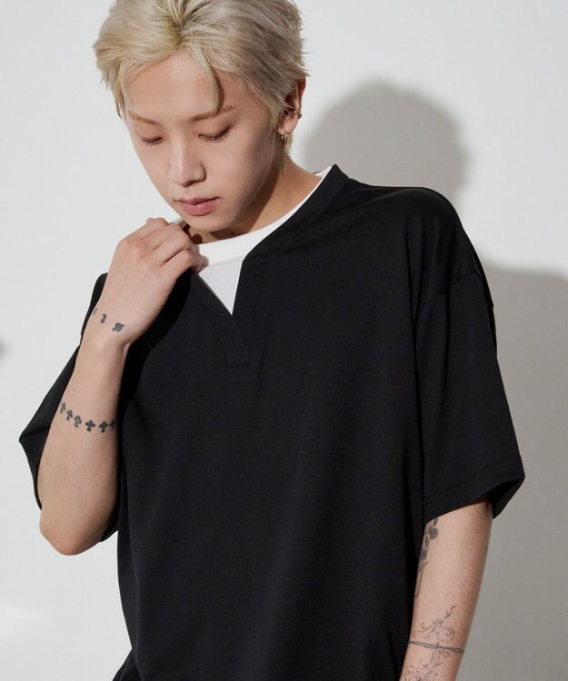 WEGO 【ユニセックス着用ITEM】キーネックフェイクレイヤードT（SS） ブラック